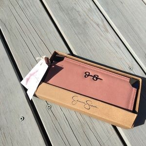 💓Brand new💓 dark pink Jessica Simpson wallet